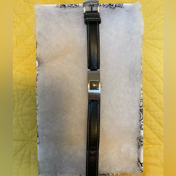 EUC -Vintage Coach Stainless Steel Women's Watch, Black Leather Band, 0169 model - Picture 4 of 9